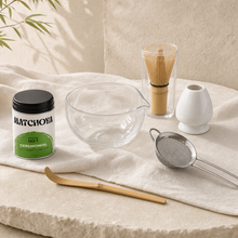 Matcha Bowl Set 5-teilig + Ceremonial Matcha – Lifestyle-Ansicht