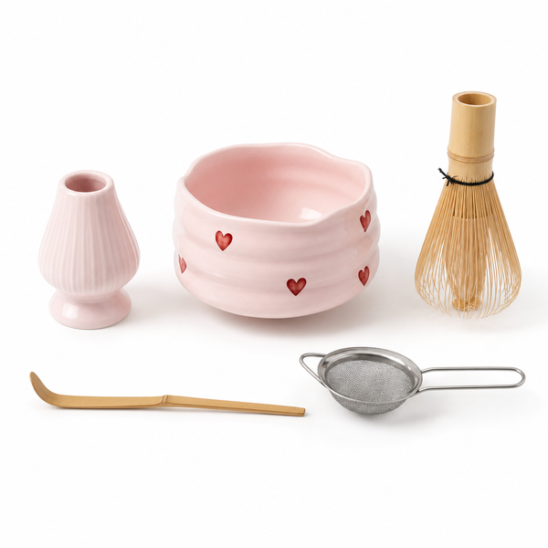 Matcha Keramik Set Rosa Herzen 5-teilig – Hauptbild auf Weiß